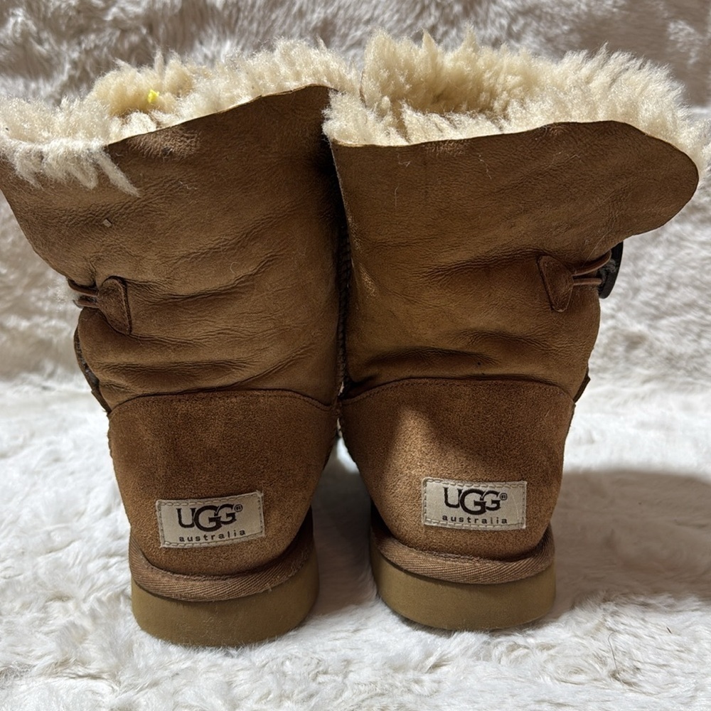 Ugg Bailey Button II Women Chestnut Size 8 - Picture 6 of 13